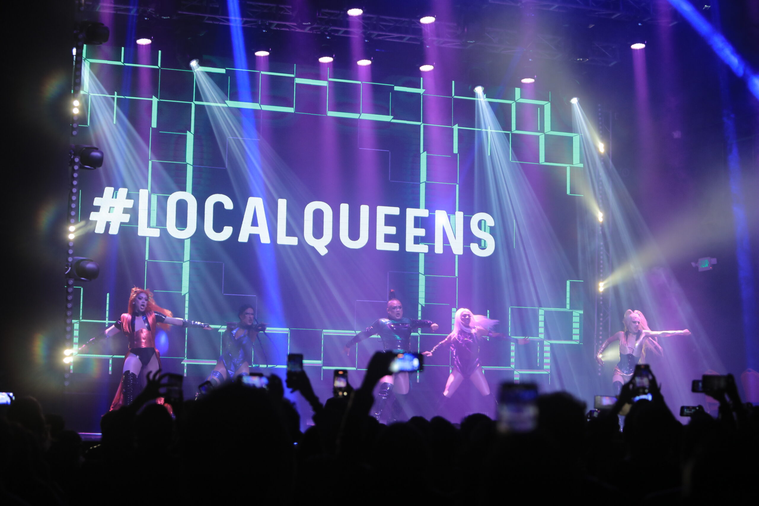 Show de las Local Queens en el escenario de Oh My Drag!